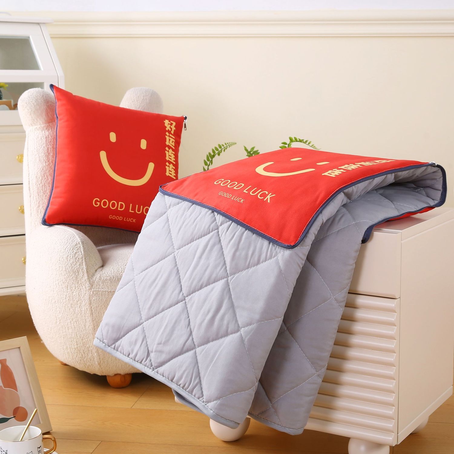 Soft Gray Velvet Pillow Blanke - Throw Pillow 评论和价格