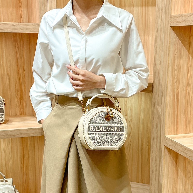 Light luxury brand women's bag - Interior Design High End 评论和价格