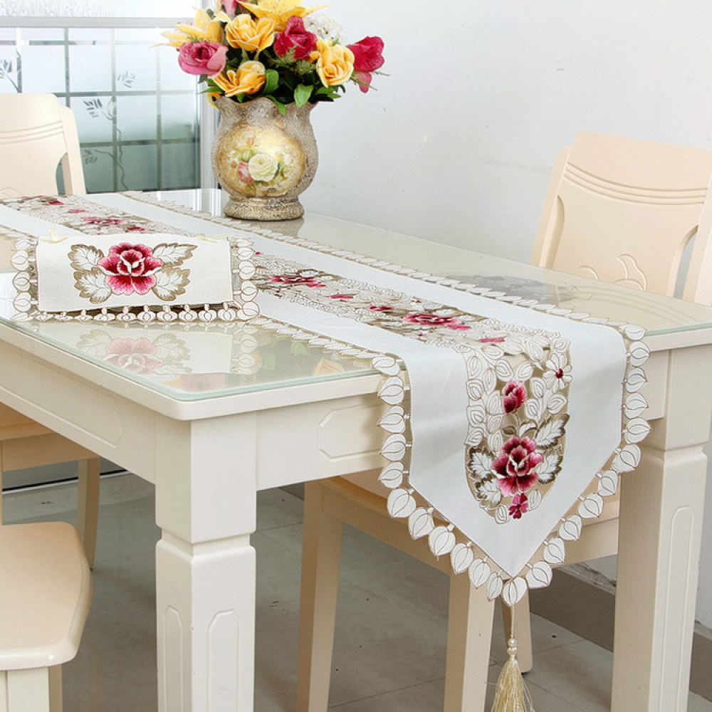 Elegant Floral Embroidered Tab - Table Runner 评论和价格